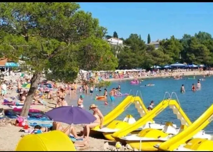 Ema 2, Apartament